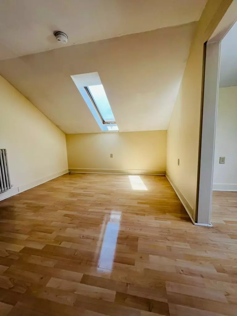 360-364 S Winooski Ave APT C – June 1st 2027