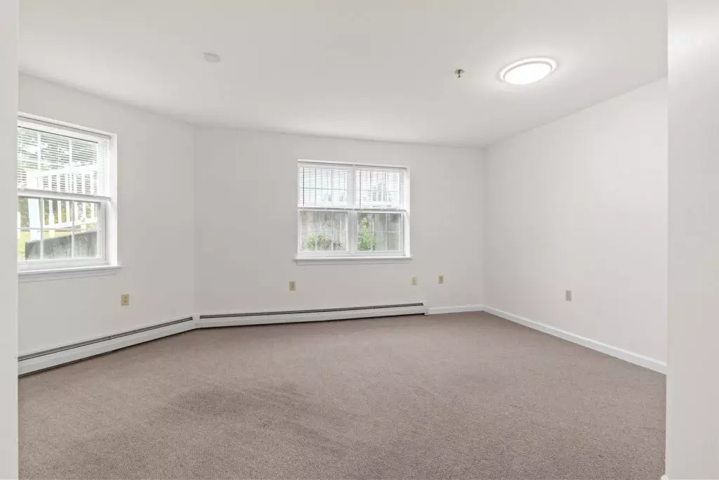 Available Now – 2 Bedroom 55+ Independent Senior Living Apartment in Williston, VT – Utilities Included