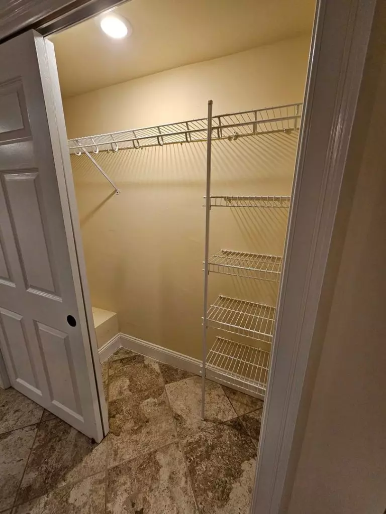 One Bedroom in South End | Modern Finishes