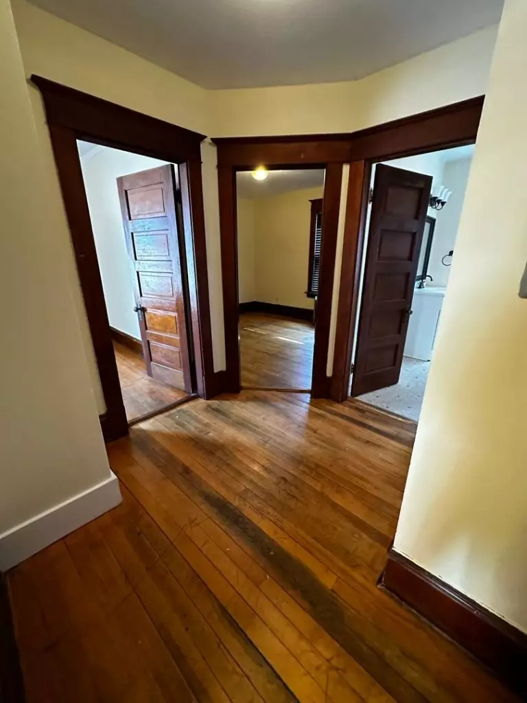ONE BEDROOM AVAILABLE – August 1st, 2027