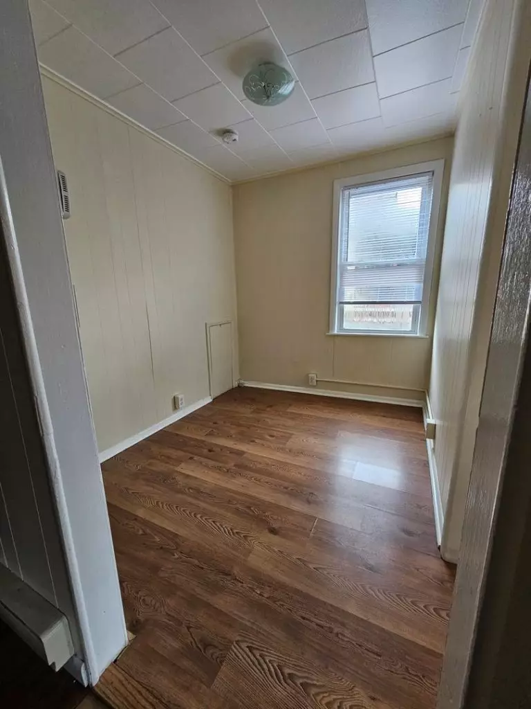 1 Bedroom Apartment in South End | Off-Street Parking