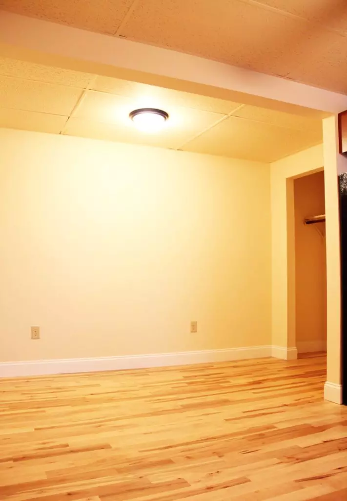 100 North St #4, Burlington, VT | Renovated Studio Apartment in Old North End | June 2027