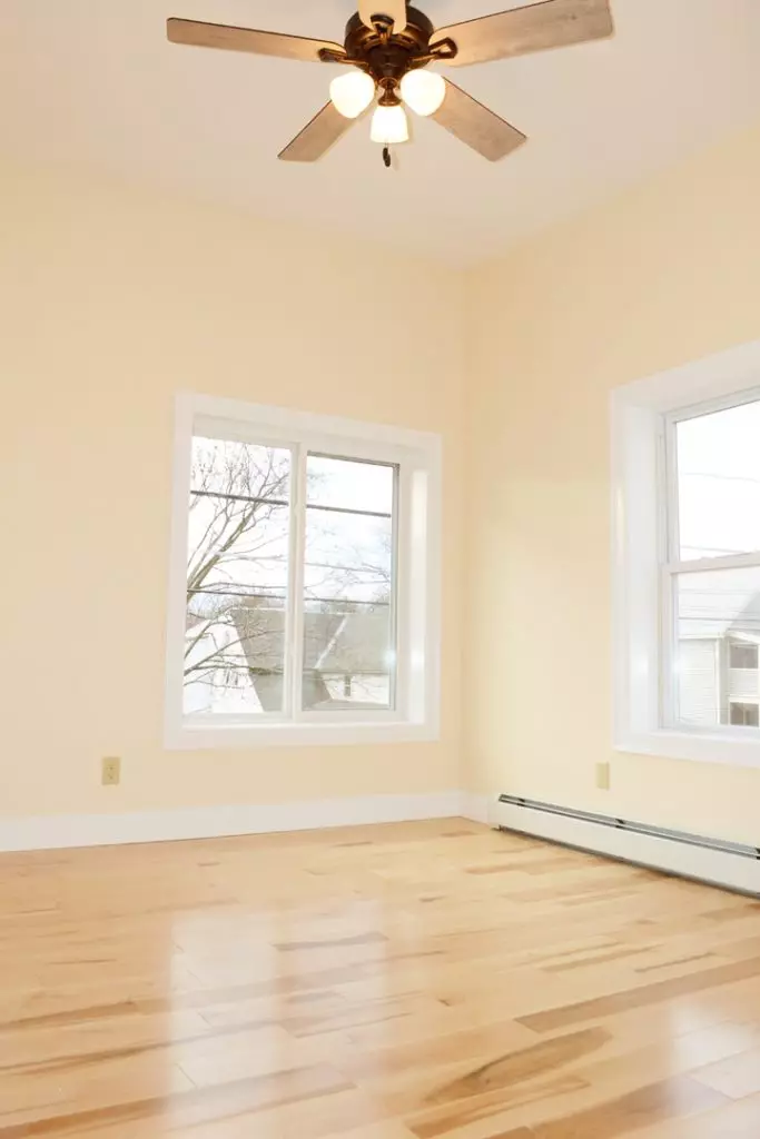 2 Bedroom Apartment in Old North End | In-Unit Laundry