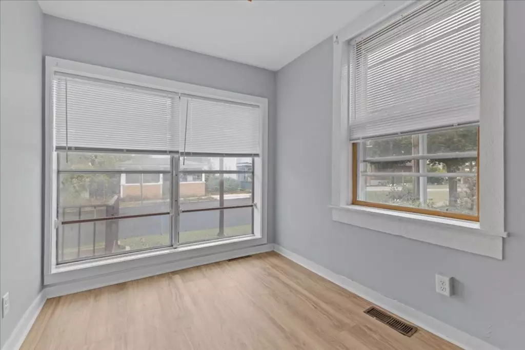 79 Archibald St #1, Burlington, VT | 2 Bedroom Apartment in Old North End | December 5, 2026