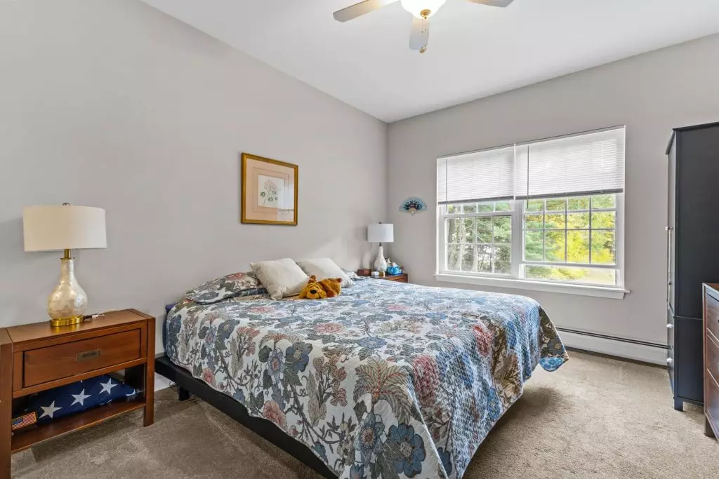 2 Bedroom Apartment in Essex | 55+ Community | On-Site Laundry