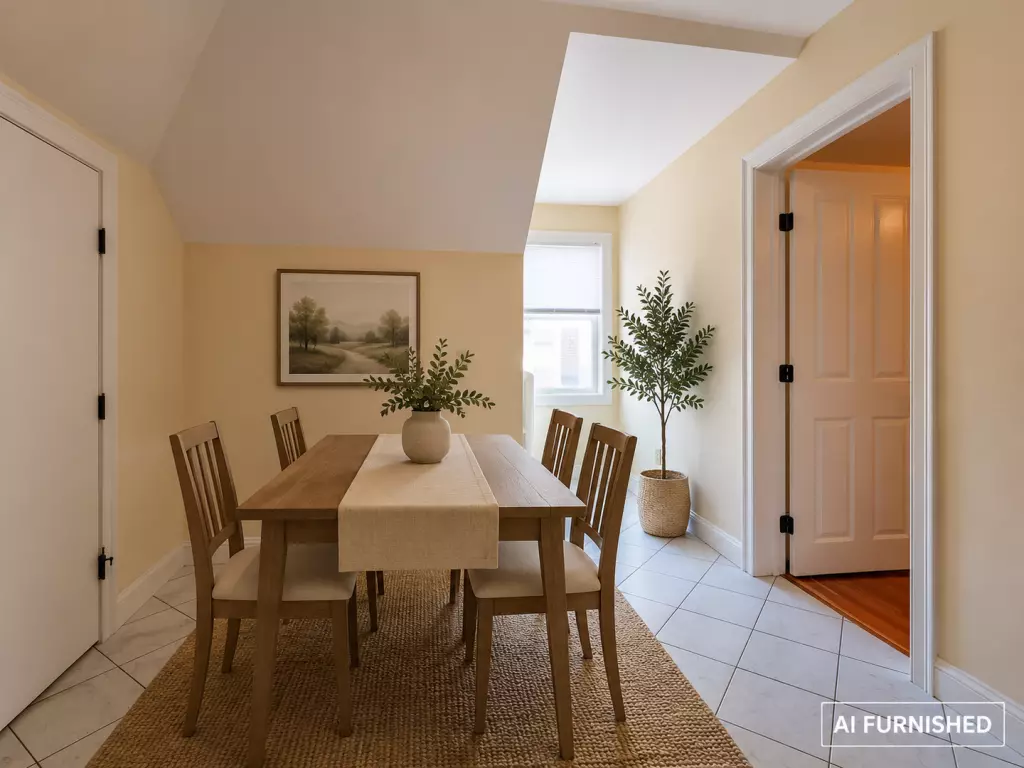 100 North Winooski Ave D8, Burlington, VT | Large 1 Bedroom Apartment | Old North End | Parking & Gas Included | November 2026