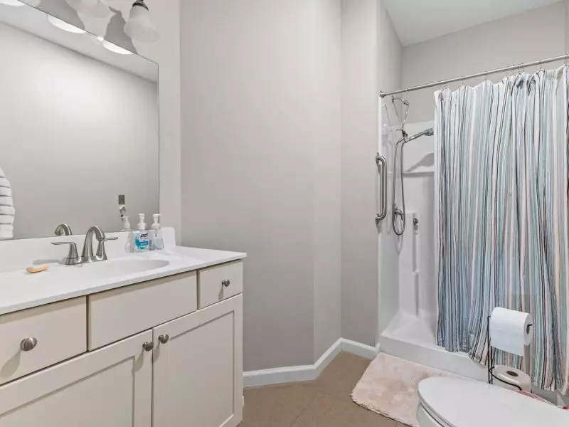 Available November 1st – 2 Bedroom, 2 Bathroom 55+ Independent Senior Living Apartment in Essex, VT – Pinecrest