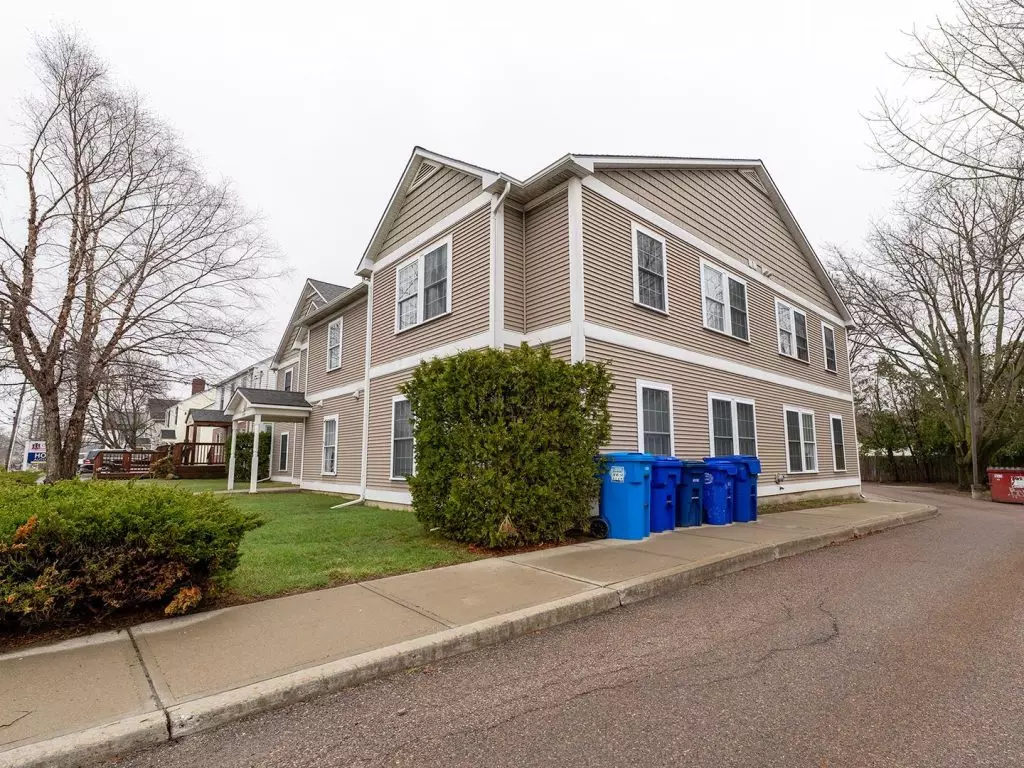 Two Bedroom Apartment Available in the New North End Available Starting June 1st!