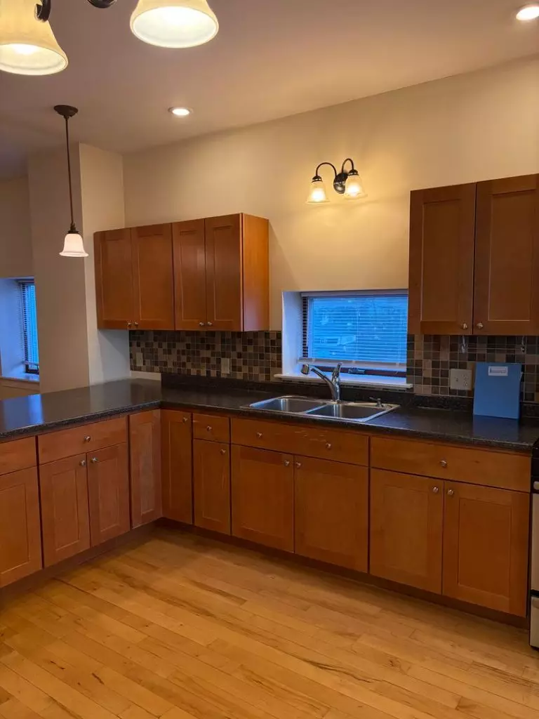 1 Bedroom Apartment in Old North End | Off-Street Parking