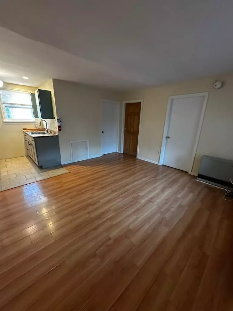 2 Bedrooom Apartment in the South End | Off-Street Parking