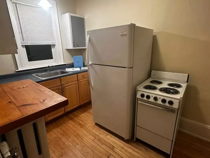 Two Bedroom Apartment in South End | Off-Street Parking