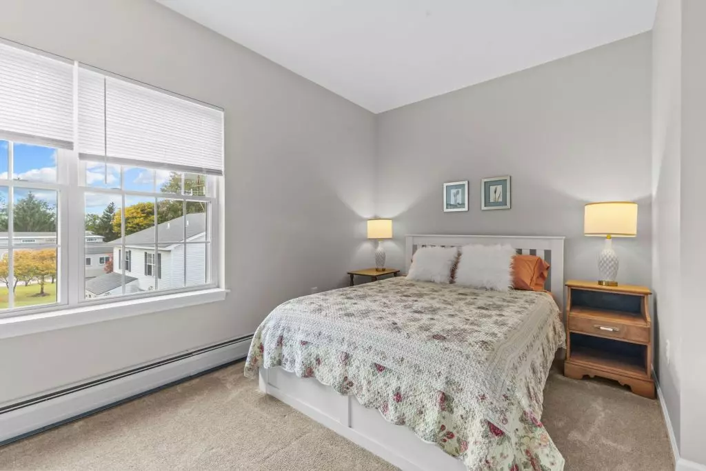 Available November 1st – 2 Bedroom, 2 Bathroom 55+ Independent Senior Living Apartment in Essex, VT – Pinecrest