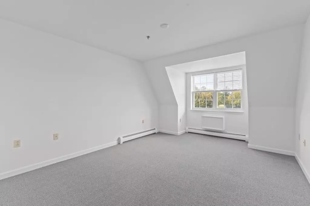 Available November 1st – 1 Bedroom 55+ Independent Senior Living Apartment in Williston, VT – Utilities Included