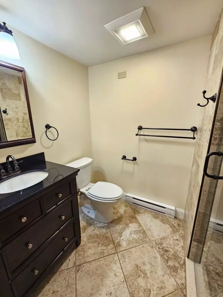 One Bedroom in South End | Modern Finishes