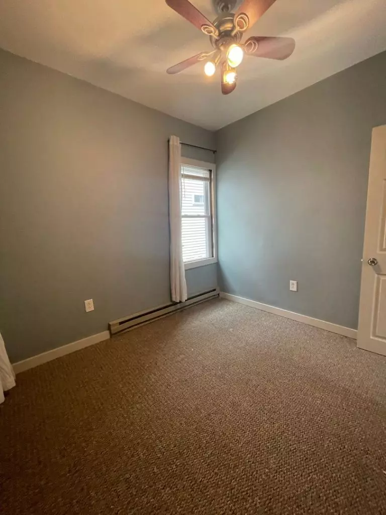 Newly Renovated 2 Bedroom Available! Available June 1st, 2027!
