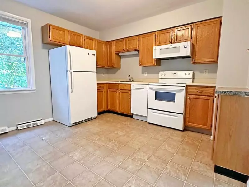 TWO BEDROOM – ONE CAR GARAGE AVAILABLE ($)! – AVAILABLE November 1st, 2026!