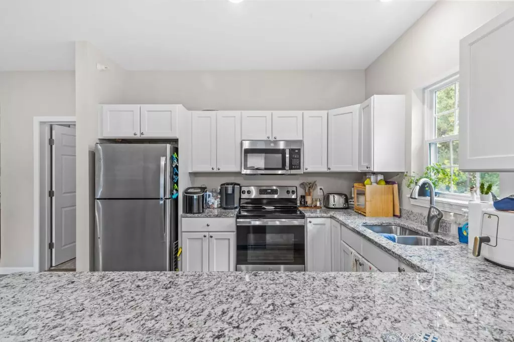 Available November 1st – 2 Bedroom, 2 Bathroom 55+ Independent Senior Living Apartment in Essex, VT – Pinecrest