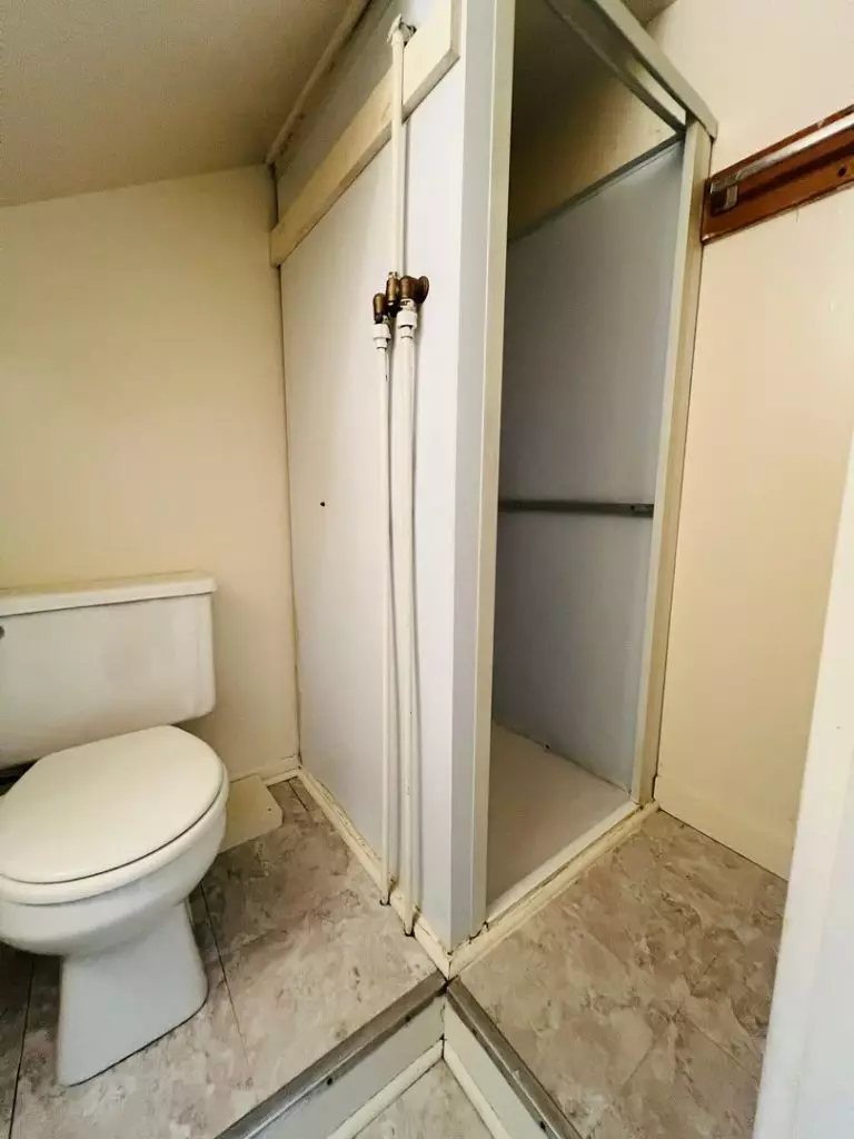 360-364 S Winooski Ave APT C – June 1st 2027