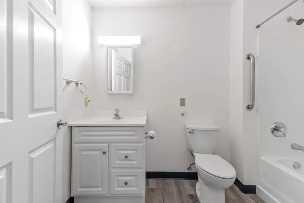 Available Now – 2 Bedroom 55+ Independent Senior Living Apartment in Williston, VT – Utilities Included