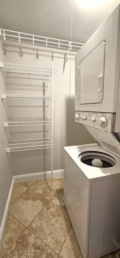 One Bedroom in South End | In-unit Washer and Dryer