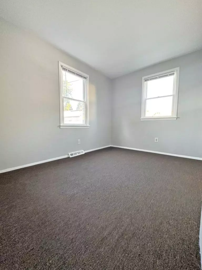 TWO BEDROOM – ONE CAR GARAGE AVAILABLE ($)! – AVAILABLE November 1st, 2026!