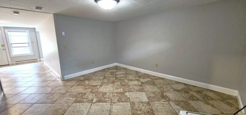 One Bedroom in South End | In-unit Washer and Dryer