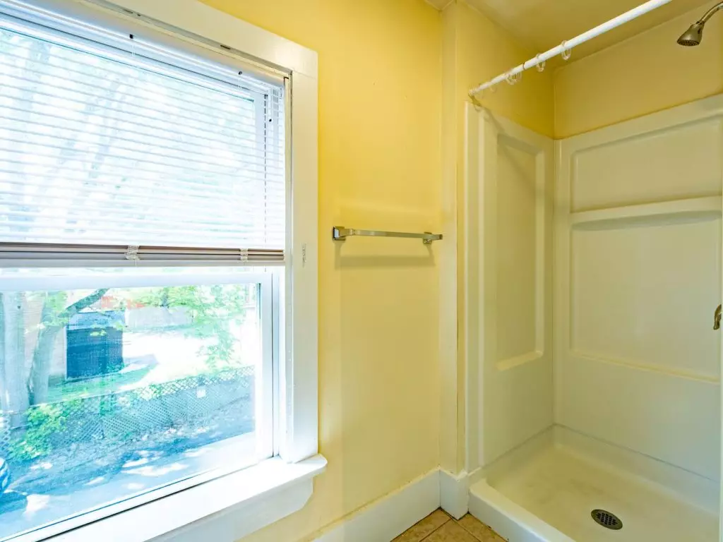 Studio Apartment in Old North End | Heat & Hot Water Included