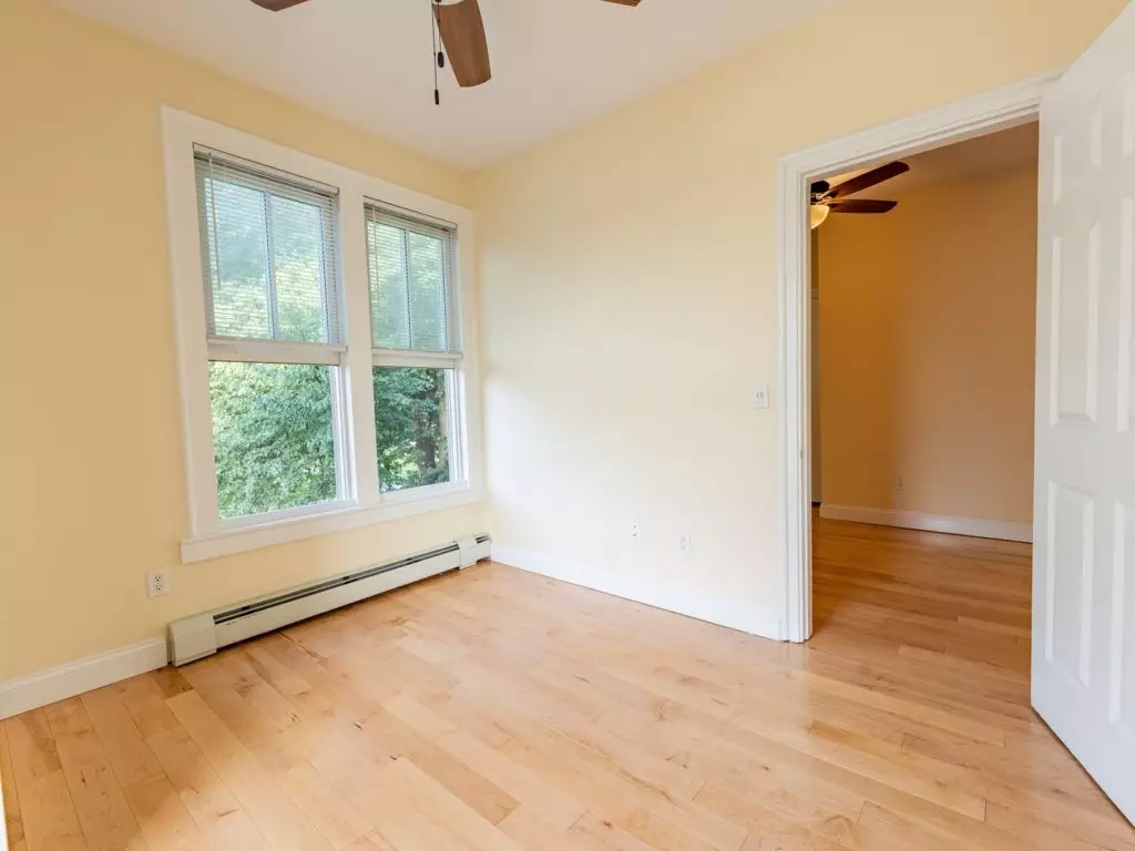 375 St. Paul Street Apt 3 – June 1, 2027