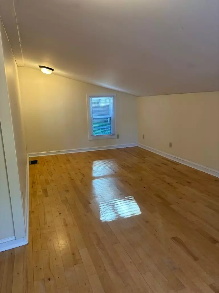 1 Bedroom Apartment in Old North End | Off-Street Parking