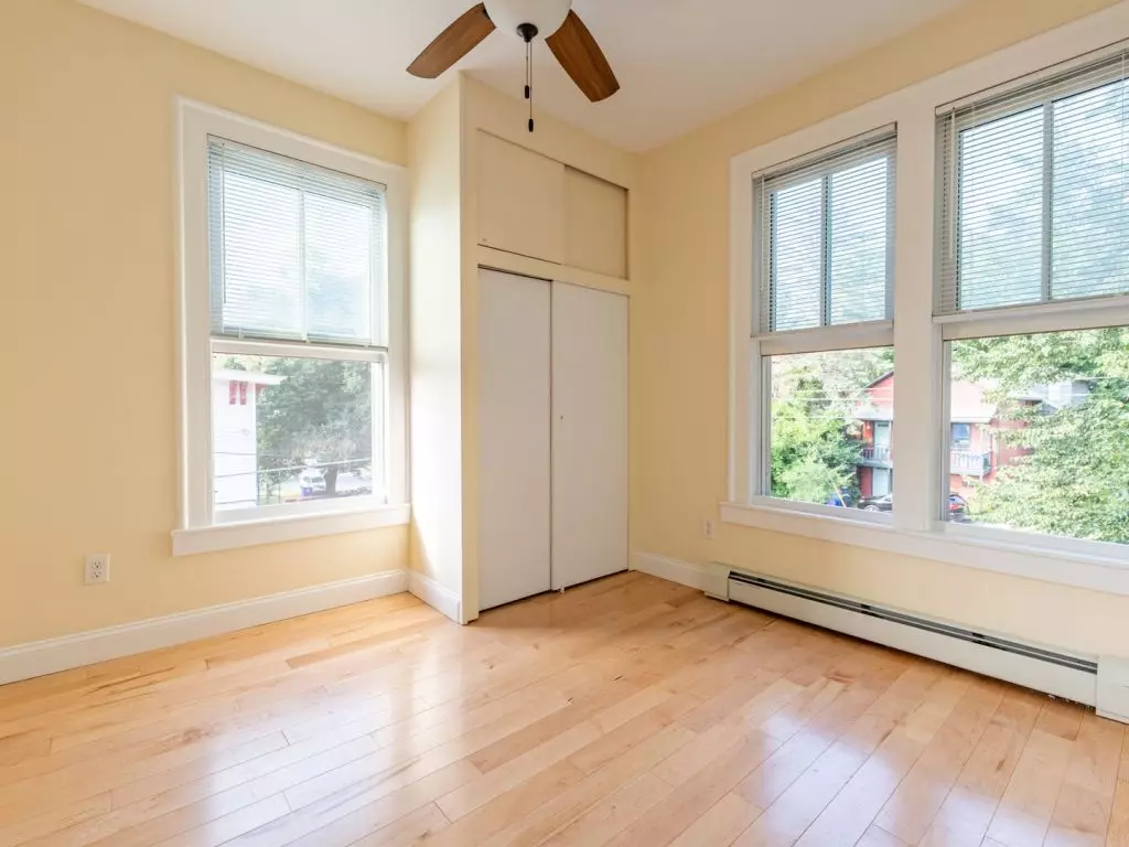 375 St. Paul Street Apt 3 – June 1, 2027