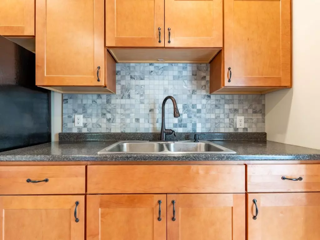 375 St. Paul Street Apt 3 – June 1, 2027