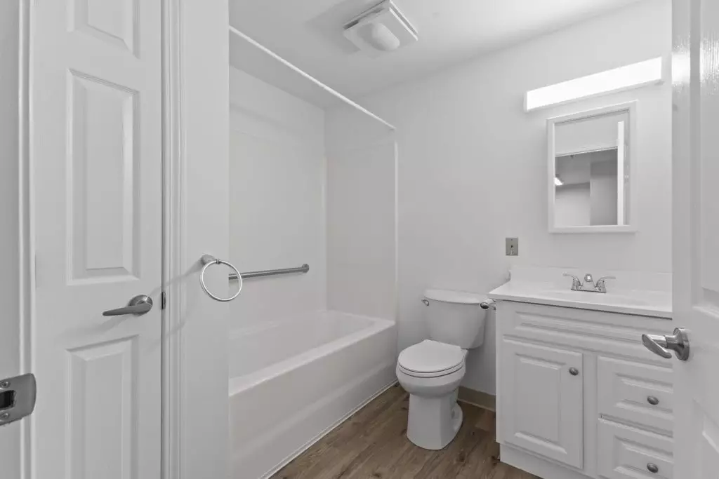 Available November 1st – 1 Bedroom 55+ Independent Senior Living Apartment in Williston, VT – Utilities Included
