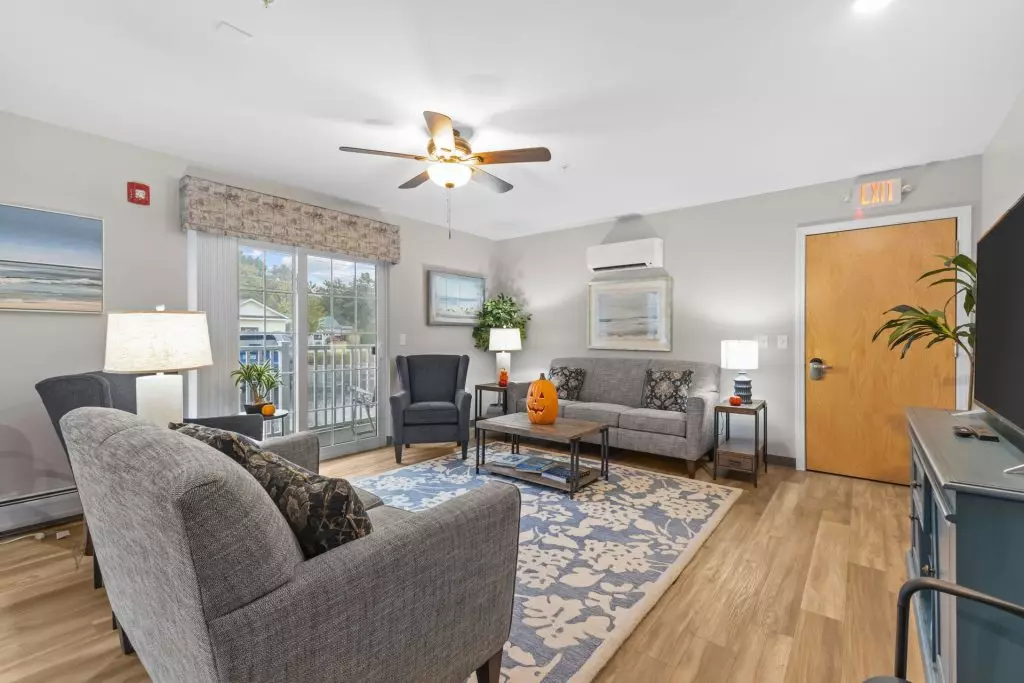 Available November 1st – 2 Bedroom, 2 Bathroom 55+ Independent Senior Living Apartment in Essex, VT – Pinecrest